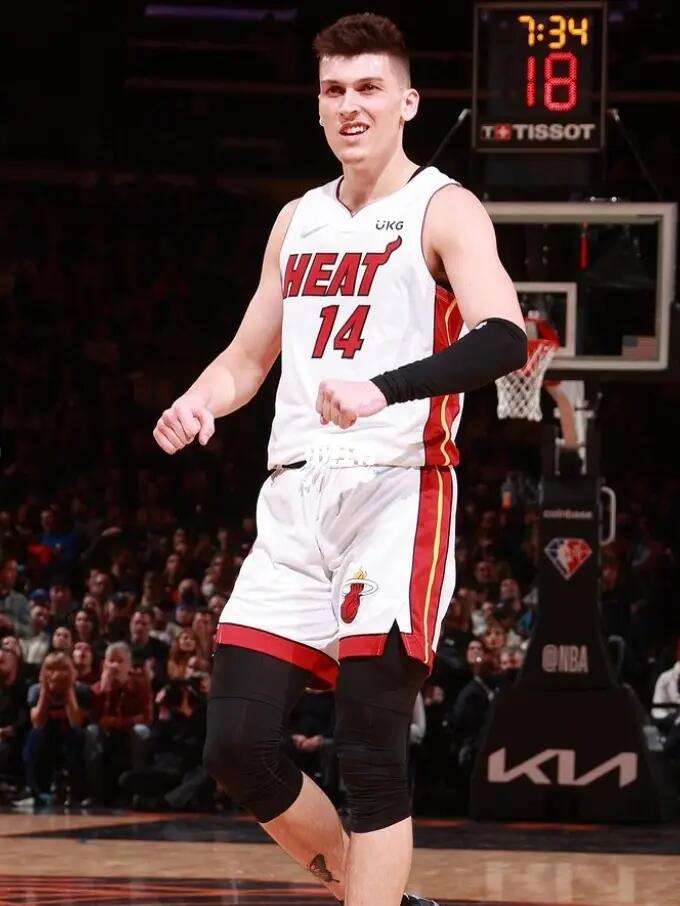 琴佐这样的 琴佐这样的